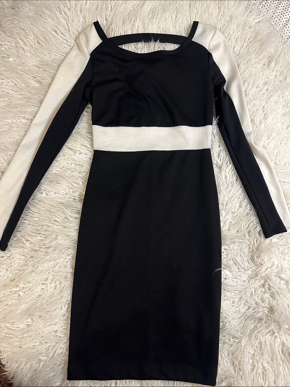 Tee by Big Star Black & White Long Sleeve Contrast Midi Dress